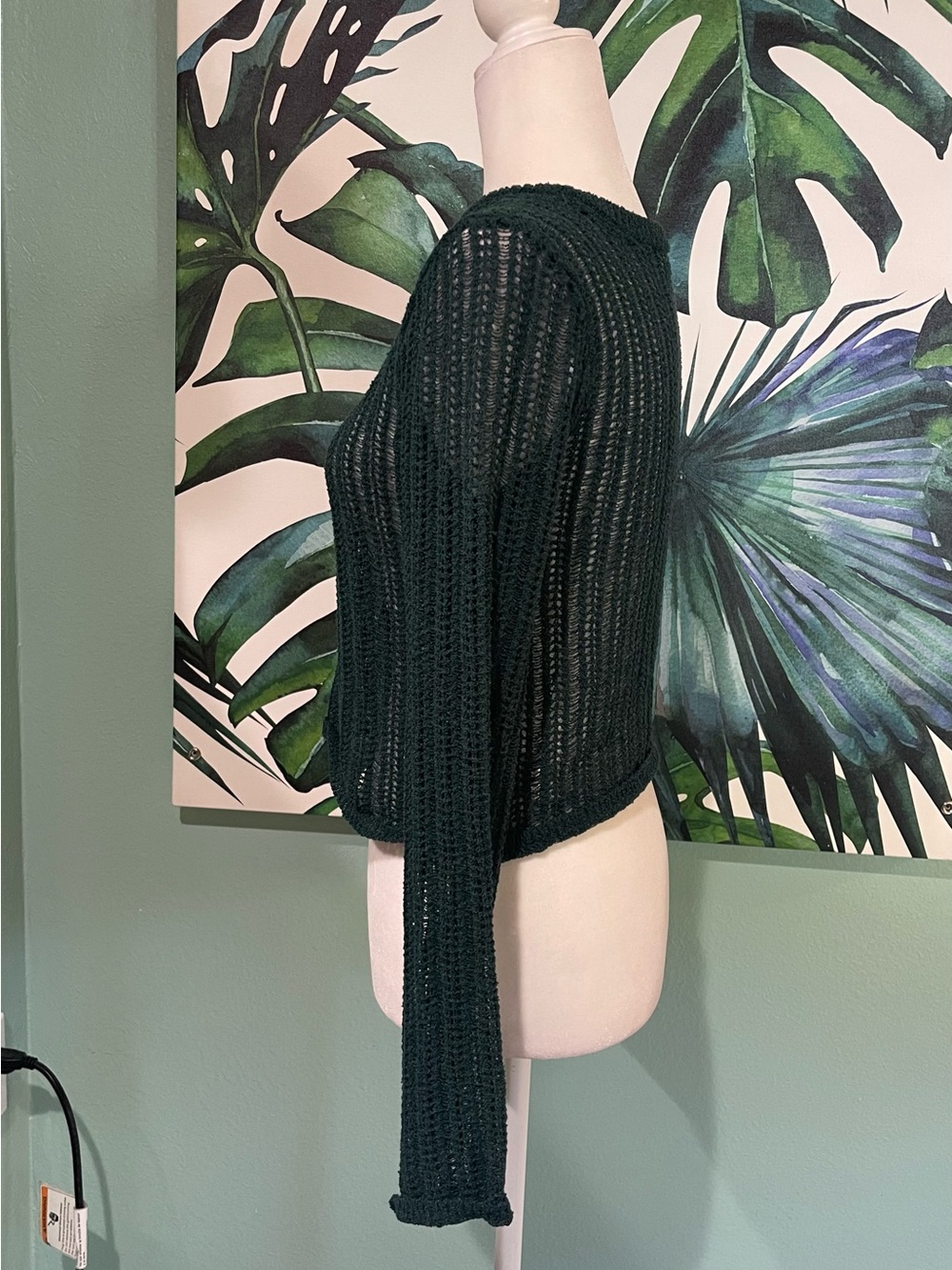 Dark Green Open-Knit Cropped Sweater With Extra Long Sleeves - Picture 3 of 6